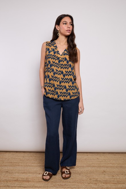 CHEVRON SLEEVELESS BLUE