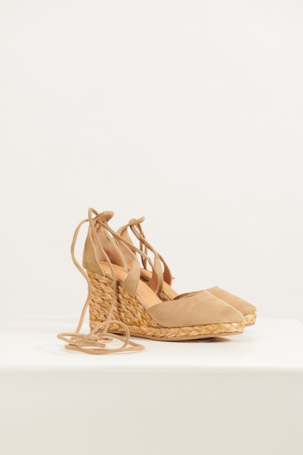 SUEDE WEDGES BEIGE
